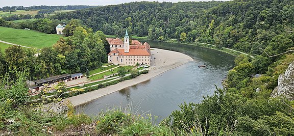 20250910_Blick_auf_Kloster_Weltenburg-1.jpg